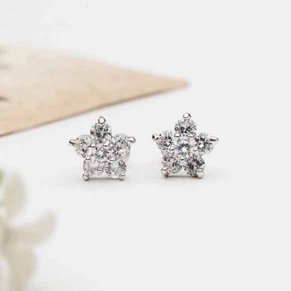 NEW!๐๐LOVELY DAINTY CZ FLOWERS ๐๐HIGH QUALITY! - Picture 4 of 16